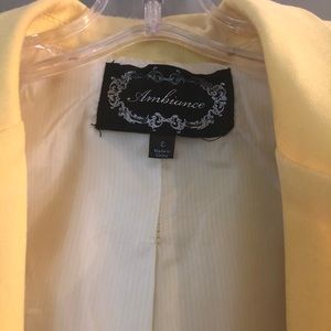 Yellow blazer